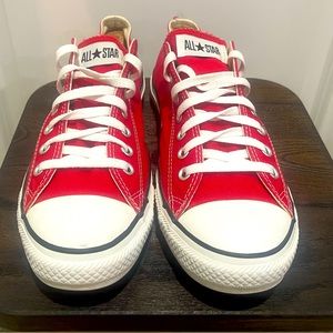 Unisex CONVERSE Chuck Taylor ALL STAR LOW TOP Red (M9696), Sz 11M/13W Pre-Owned